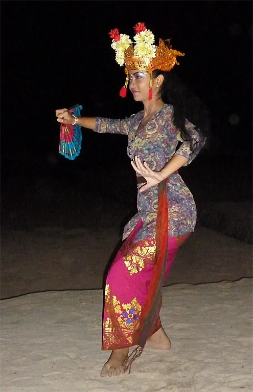 Dançarina da Praia de Bali