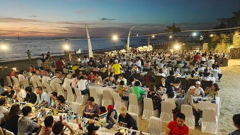 Pax Group Beach Dinner Jimbaran Bay Bawang Merah Resto